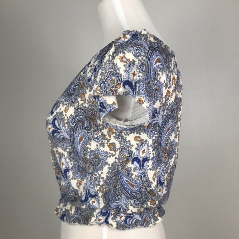 Patterned cropped blouse - Picture 6 of 7